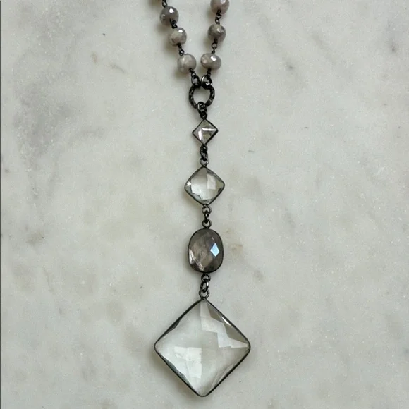 Beautiful moonstone and quartz crystal necklace - Picture 4 of 4
